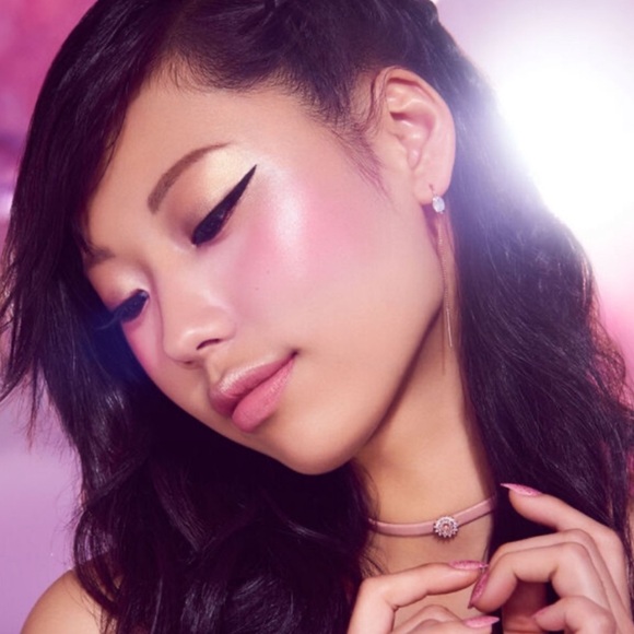 Tarte Rainbow Highlighter Spellbound Glow - Picture 14 of 16